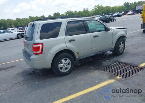 2009 Ford Escape Xlt from USA, damaged, VIN 1FMCU93799KC57136